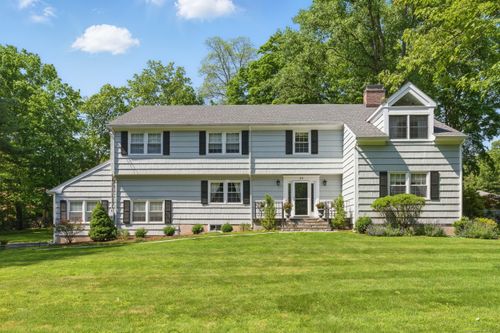 20 Winding Brook Ln, Stamford, CT, 06902-1012 | Card Image