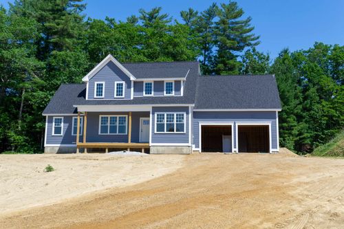 8 Stone Creek Drive, Brentwood, NH, 03833 | Card Image