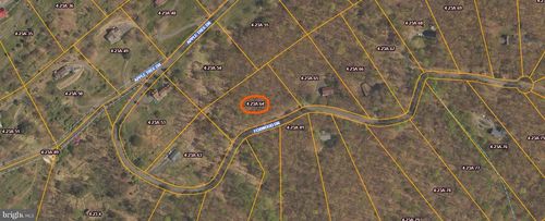 13 Foxwood Dr, KEYSER, WV, 26726-8492 | Card Image