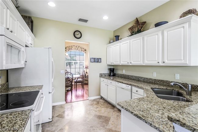 604 - 15048 Tamarind Cay Court, Condo with 3 bedrooms, 2 bathrooms and null parking in Fort Myers FL | Image 10