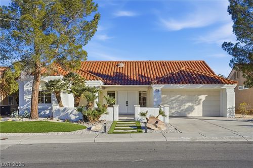 2920 Crown Ridge Dr, Las Vegas, NV, 89134-8520 | Card Image