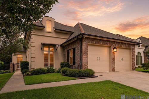 19456 Kelly Wood Ct, Baton Rouge, LA, 70809-6757 | Card Image