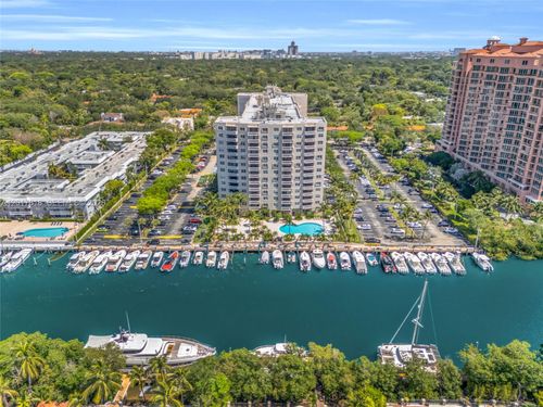 525-90 Edgewater Dr, Coral Gables, FL, 33133-6917 | Card Image