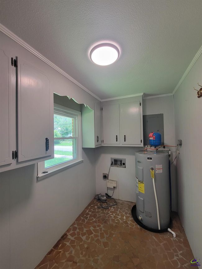 197 W Dykes St, House other with 2 bedrooms, 1 bathrooms and null parking in cochran GA | Image 6