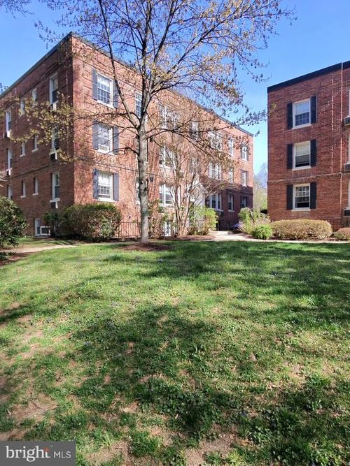 apt-303-4491 Macarthur Blvd Nw, WASHINGTON, DC, 20007-2543 | Card Image