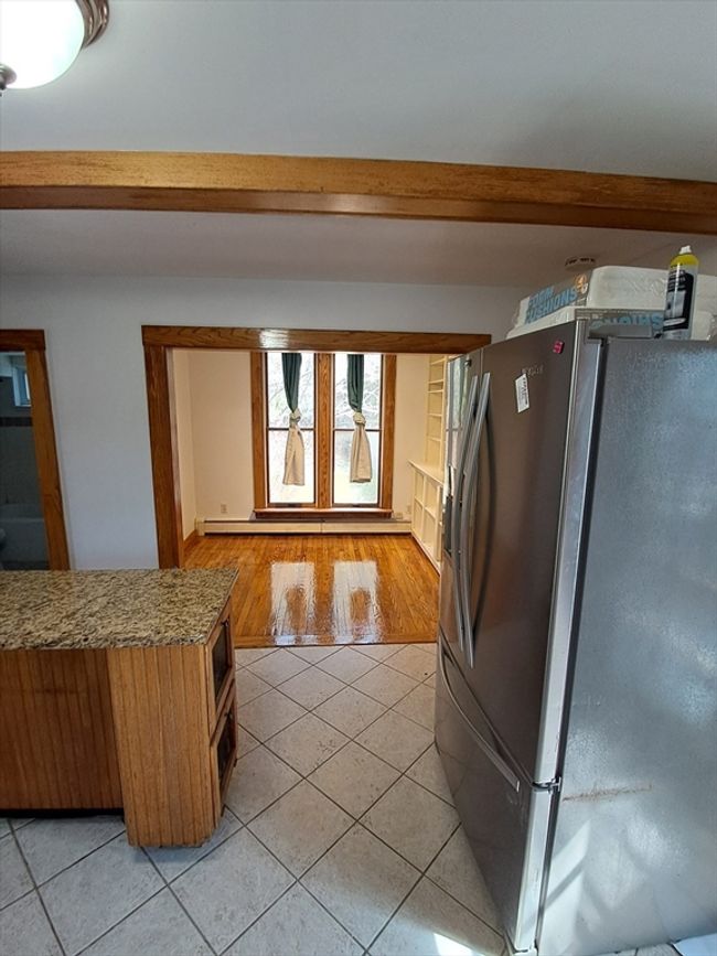 27 Hill St, House other with 3 bedrooms, 2 bathrooms and 4 parking in Raynham MA | Image 5