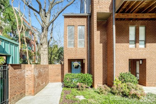 1-417 N Church St, Charlotte, NC, 28202-2158 | Card Image