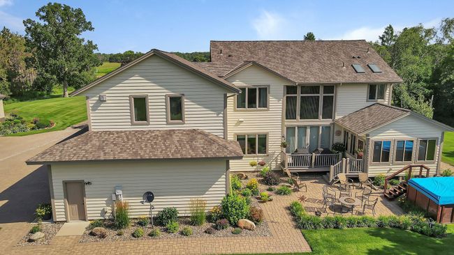 824 Main St W, House other with 4 bedrooms, 4 bathrooms and null parking in Saint Stephen MN | Image 74
