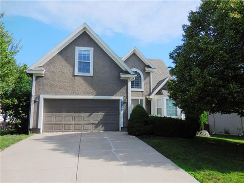 18200 W 157th St, Olathe, KS, 66062-6723 | Card Image