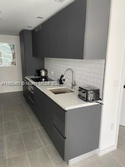 2611 - 227 Ne 2nd St, Condo with 0 bedrooms, 1 bathrooms and null parking in Miami FL | Image 1