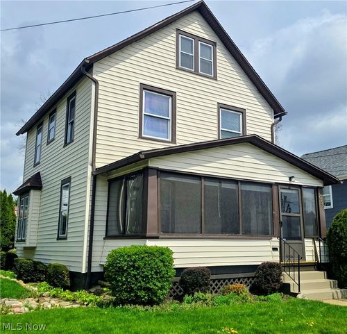 1055 W Tuscarawas Avenue, Barberton, OH, 44203 | Card Image