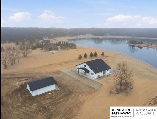 3040 Whitetail Ln, Morse Bluff, NE, 68648-4889 | Card Image