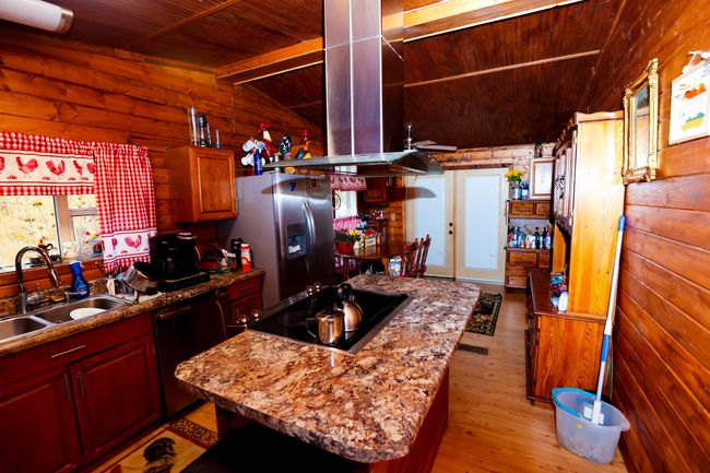 831 Beech Bottom Rd, House other with 3 bedrooms, 2 bathrooms and null parking in Wooton KY | Image 13