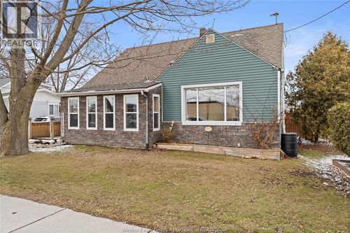 391 Lavoie St, Belle River, ON, N8L0H4 | Card Image