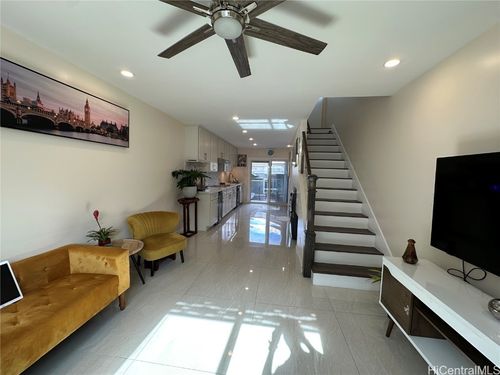 21-1023 Kapahulu Avenue, Honolulu, HI, 96816 | Card Image