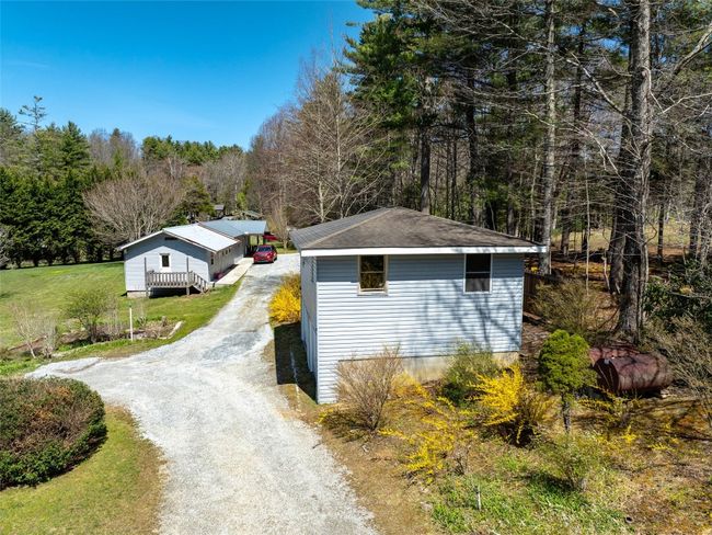 140 Hanging Dog Ln, House other with 5 bedrooms, 5 bathrooms and null parking in Lake Toxaway NC | Image 48