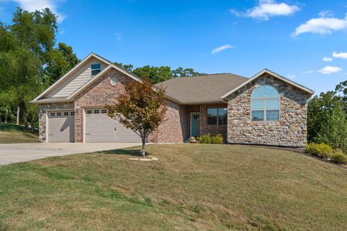 479 Southview Dr, Branson, MO, 65616-7398 | Card Image