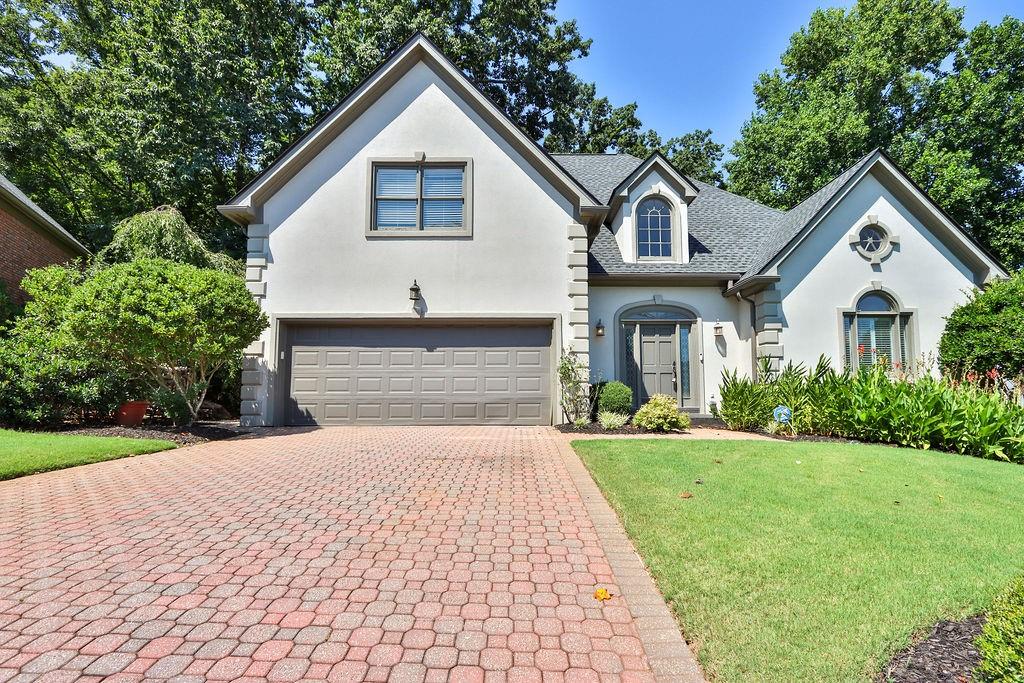 Grosvenor Pl, Sandy Springs, GA 30328