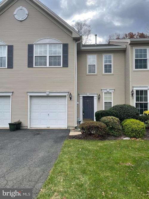 107 Warwick Rd, West Windsor, NJ, 08550-3284 | Card Image