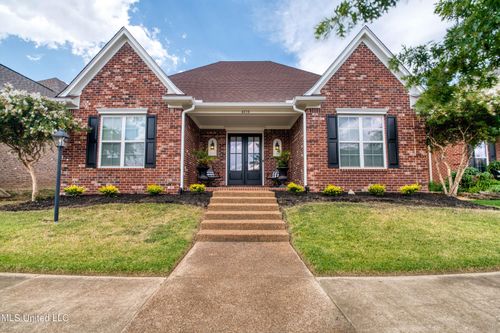 4838 N Terrace Stone Dr, Olive Branch, MS, 38654-7817 | Card Image