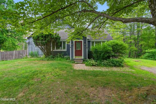 543 Middle Grove Rd, Middle Grove, NY, 12850-1144 | Card Image