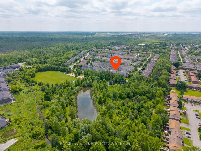182 Meandering Brook Dr, House attached with 4 bedrooms, 4 bathrooms and 2 parking in Gloucester ON | Image 47