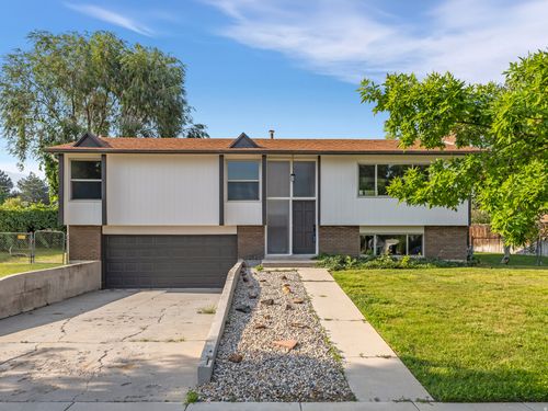 1384 E Sudbury Ave, Sandy, UT, 84093-1553 | Card Image