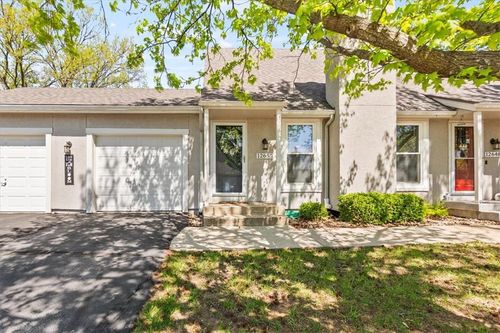 12650 W 108th St, Overland Park, KS, 66210-1104 | Card Image