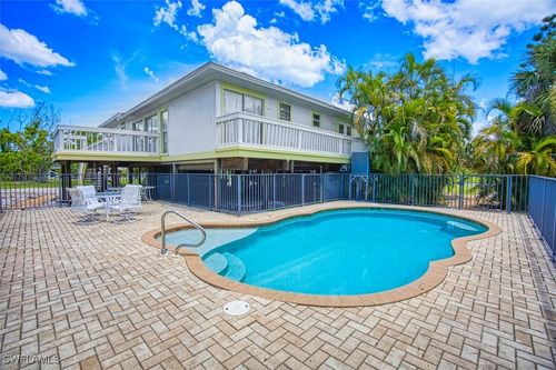 1674 Bunting Ln, SANIBEL, FL, 33957-4207 | Card Image