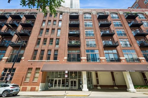 1f-360 W Illinois Street, Chicago, IL, 60654 | Card Image
