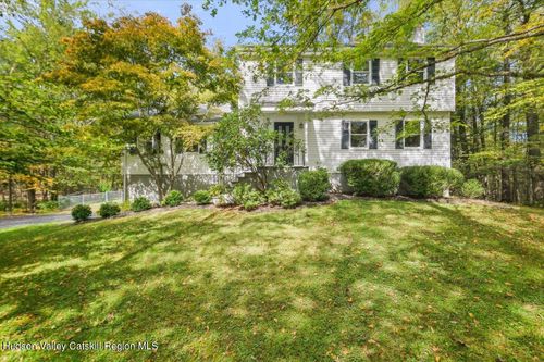 325 Tanglewood Court, West Hurley, NY, 12491 | Card Image