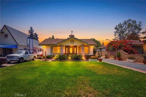 3750 Blanche St, Pasadena, CA, 91107-3942 | Card Image