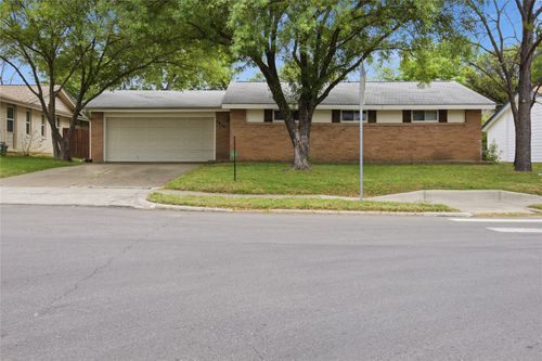 3614 Windsor St, Irving, TX, 75062-7443 | Card Image
