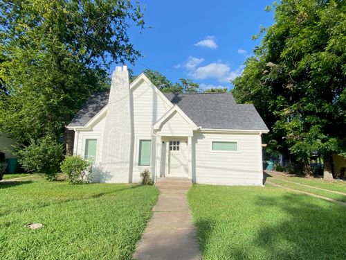 1331 S Travis St, Sherman, TX, 75090-8572 | Card Image