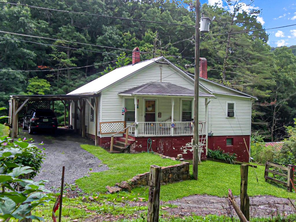 Doak St, Bluefield, VA 24605
