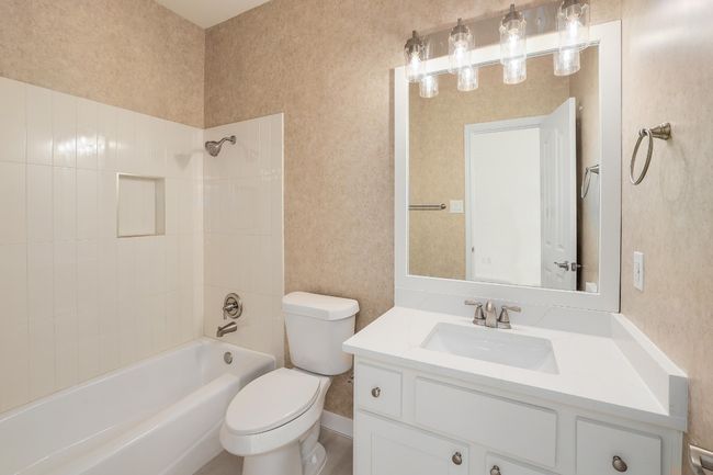 En suite bathroom | Image 15