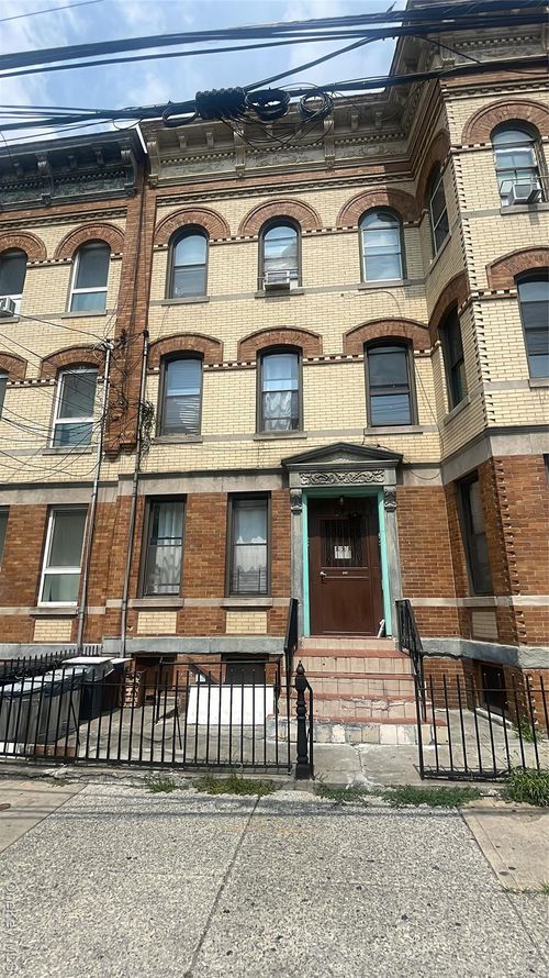 1881 Putnam Ave, Ridgewood, NY, 11385-4331 | Card Image