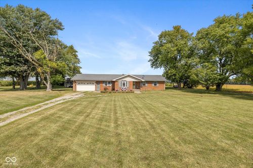 5778 W County Road 300 S, Frankfort, IN, 46041-8299 | Card Image