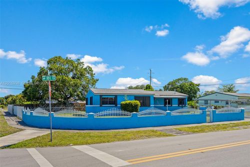 2400 Nw 181st Ter, Miami Gardens, FL, 33056-3637 | Card Image