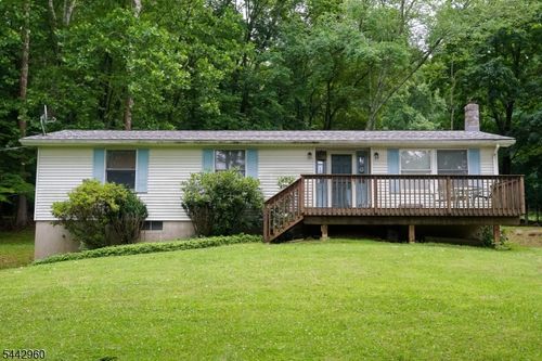 90 Musconetcong River Rd, Washington, NJ, 07882-3009 | Card Image