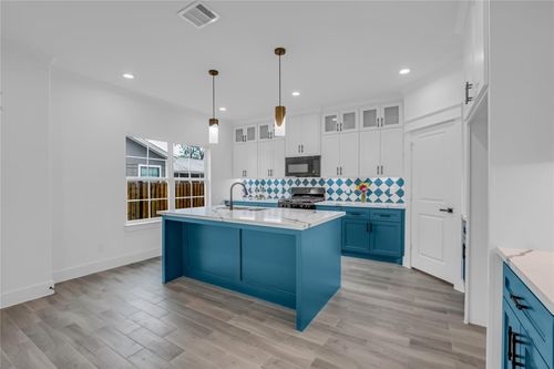 3168 Golfcrest Blvd, Houston, TX, 77087-2301 | Card Image