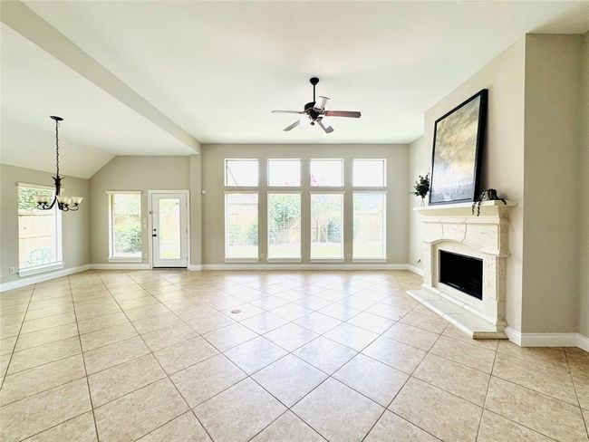 27907 Brandy Creek Ln, House other with 4 bedrooms, 3 bathrooms and 2 parking in Fulshear TX | Image 4