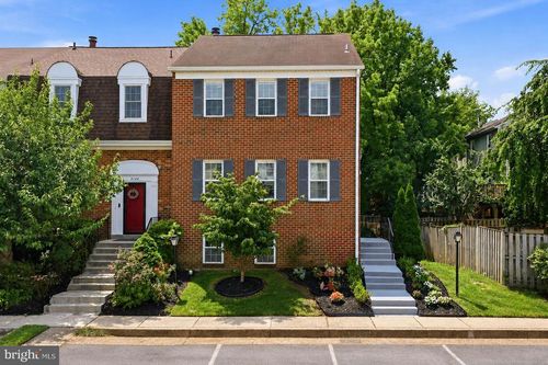 3126 Valentino Ct, OAKTON, VA, 22124-2836 | Card Image