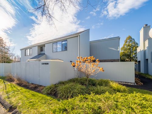 2-2 Cypress Ln, Ridgefield, CT, 06877-3306 | Card Image