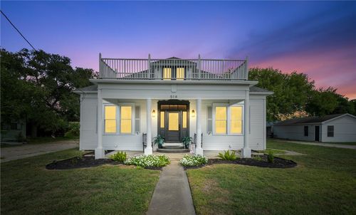 514 W 4th St, Sinton, TX, 78387-3307 | Card Image