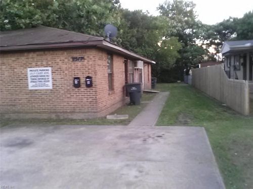 b-1517 Cary Ave, Norfolk, VA, 23504-2937 | Card Image