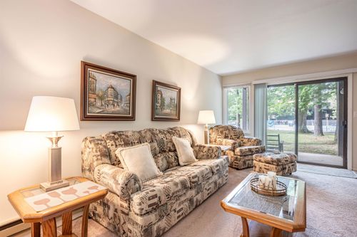 1 Pine Trl, Wisconsin Dells, WI, 53965-8859 | Card Image