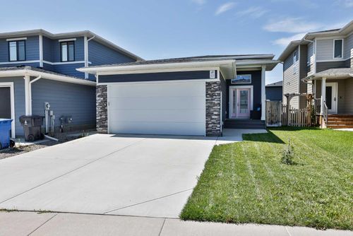 526 Devonia Road W, Lethbridge, AB, T1J5J7 | Card Image