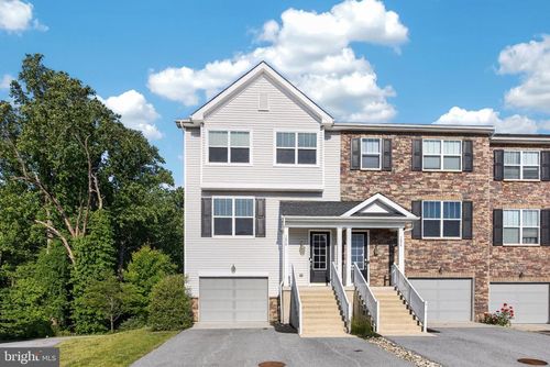 1876 Boulder Dr, DOWNINGTOWN, PA, 19335-4311 | Card Image