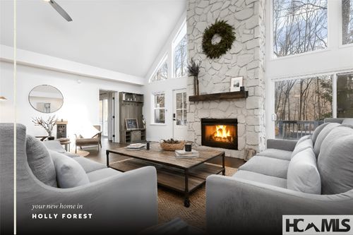 885 Hickory Dr, Sapphire, NC, 28774-9611 | Card Image